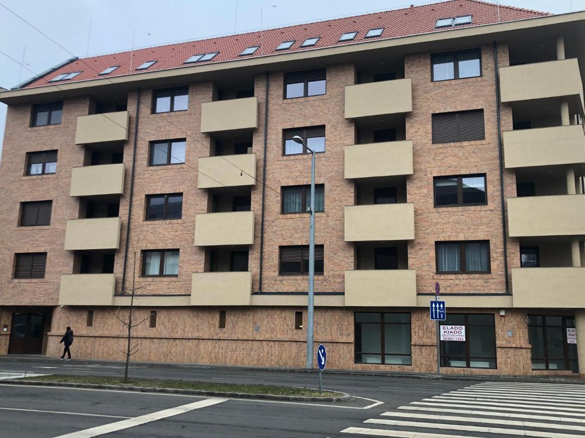 Diamond Apartman Дебрецен Екстер'єр фото