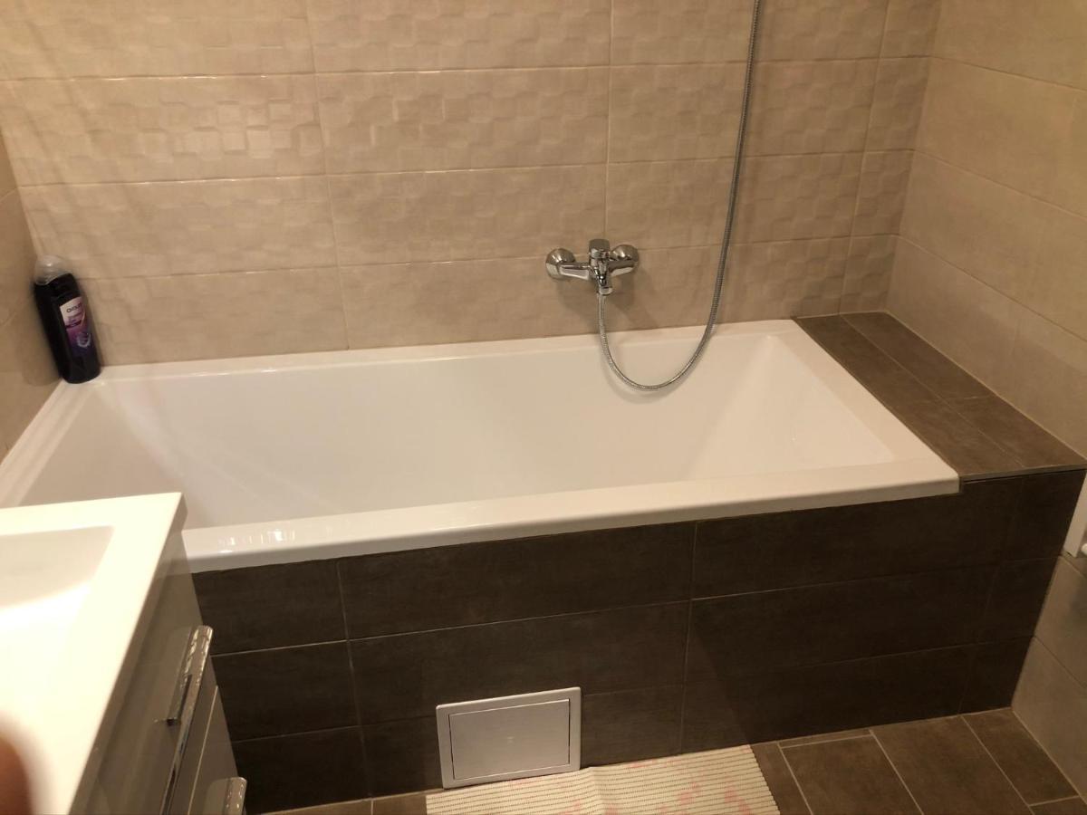 Diamond Apartman Дебрецен Екстер'єр фото